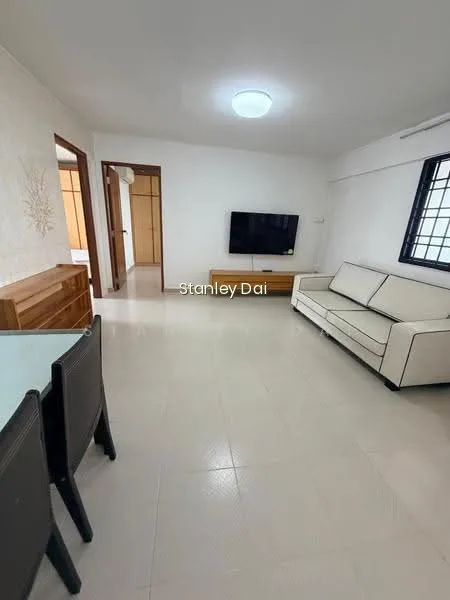 231 Yishun Street 21 image 1 of 10