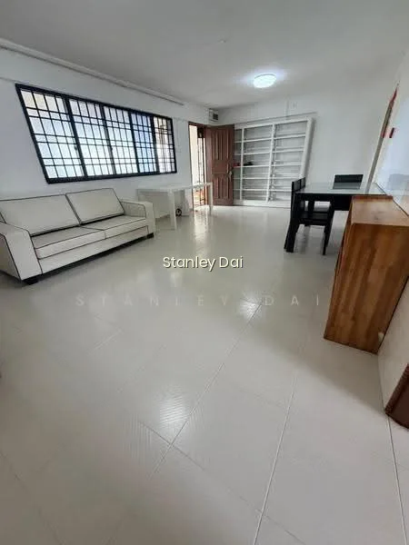 231 Yishun Street 21 image 1 of 9