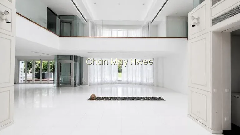 Modern Designer GCB in First Avenue image 1 of 5
