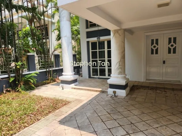 Holland Grove image 1 of 10