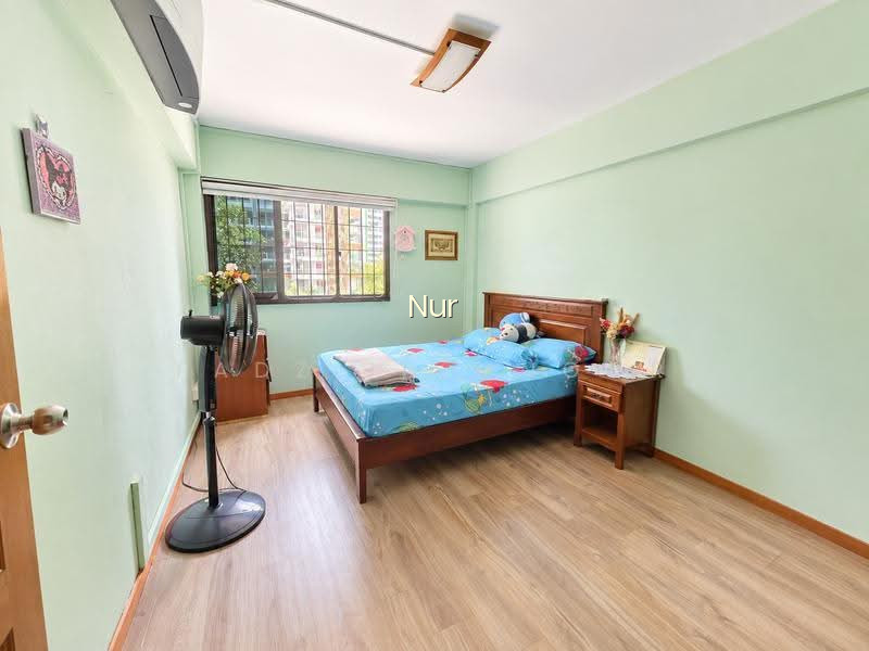 154 WOODLANDS STREET 13 image 1 of 3