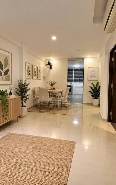 652 Hougang Avenue 8 image 1 of 10