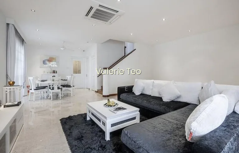 Renovated Freehold Corner Terrace - D16 Seagull Walk, Upper Changi Road East image 1 of 10