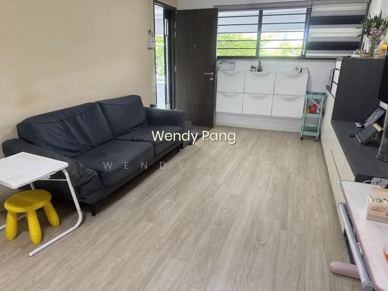 518 Jurong West Street 52 image 1 of 9
