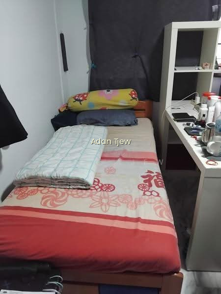 324 HOUGANG AVENUE 5 image 1 of 8