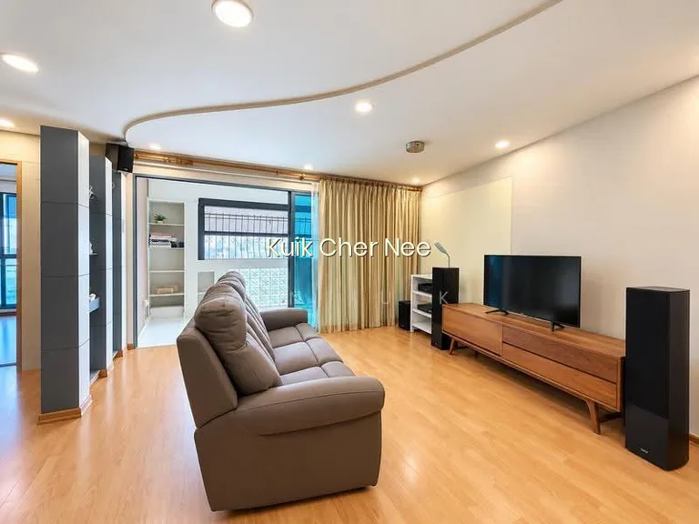 469A Admiralty Drive image 1 of 10