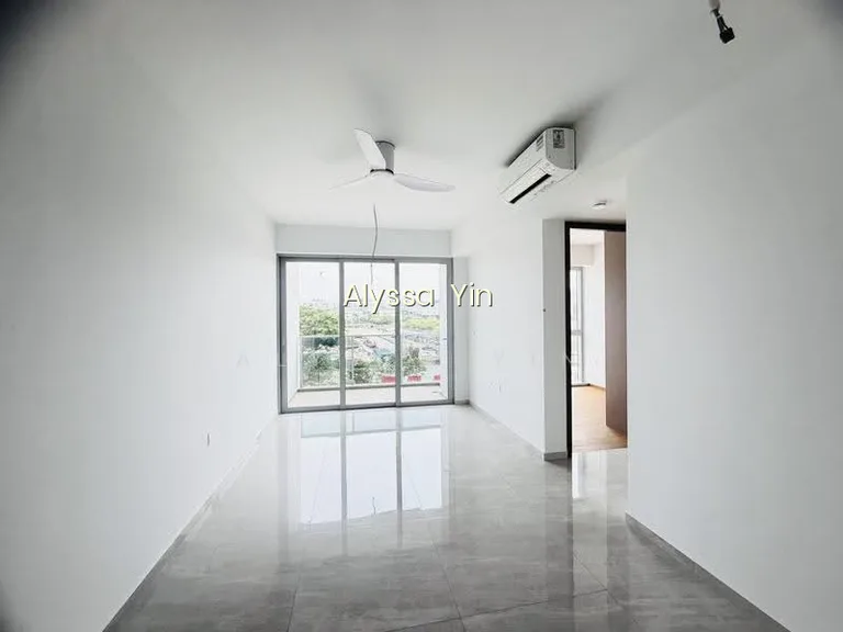 Grand Dunman image 1 of 10