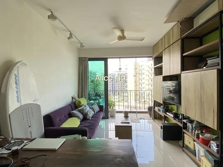 Esparina Residences image 1 of 10