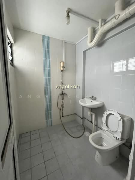 289 TAMPINES STREET 22 image 1 of 10
