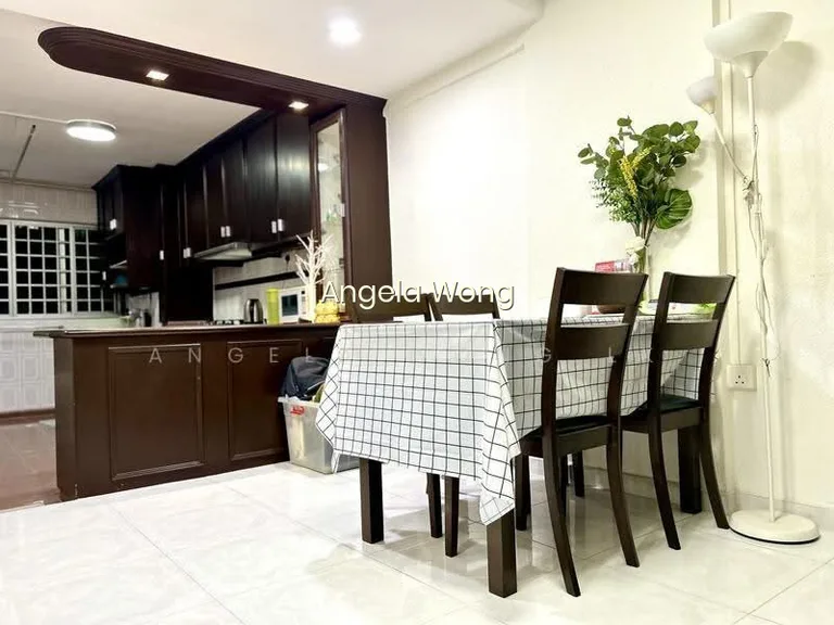 556 Ang Mo Kio Avenue 10 image 1 of 10
