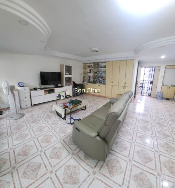 205C COMPASSVALE LANE image 1 of 10