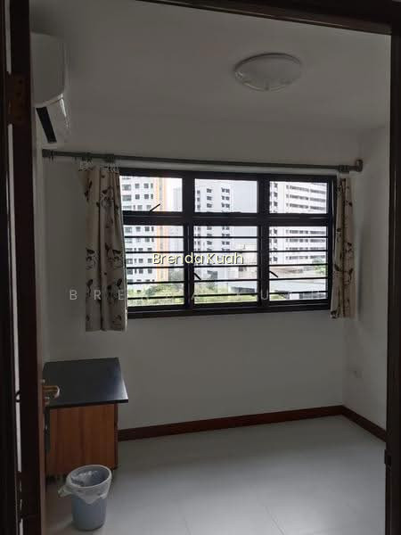 181B BOON LAY DRIVE image 1 of 3