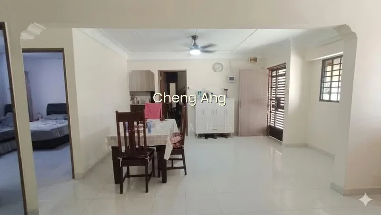 113 Lorong 3 Geylang image 1 of 10