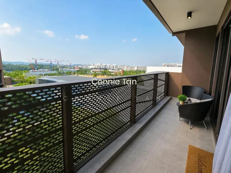 Pasir Ris 8 image 1 of 10
