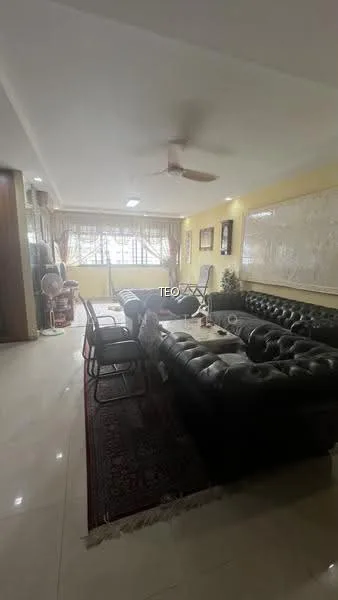 687D Choa Chu Kang Drive image 1 of 10