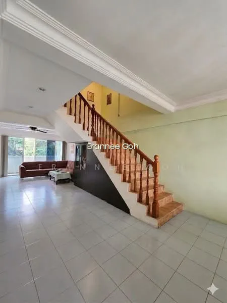 542 Bukit Batok Street 52 image 1 of 10