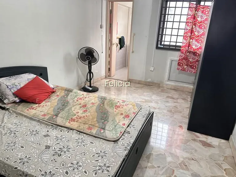 330 Jurong East Avenue 1 image 1 of 10