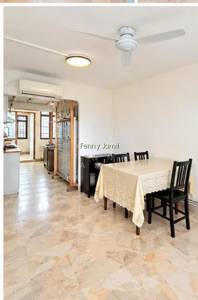 36 Circuit Road image 1 of 6