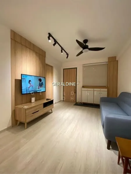 305 Serangoon Avenue 2 image 1 of 10