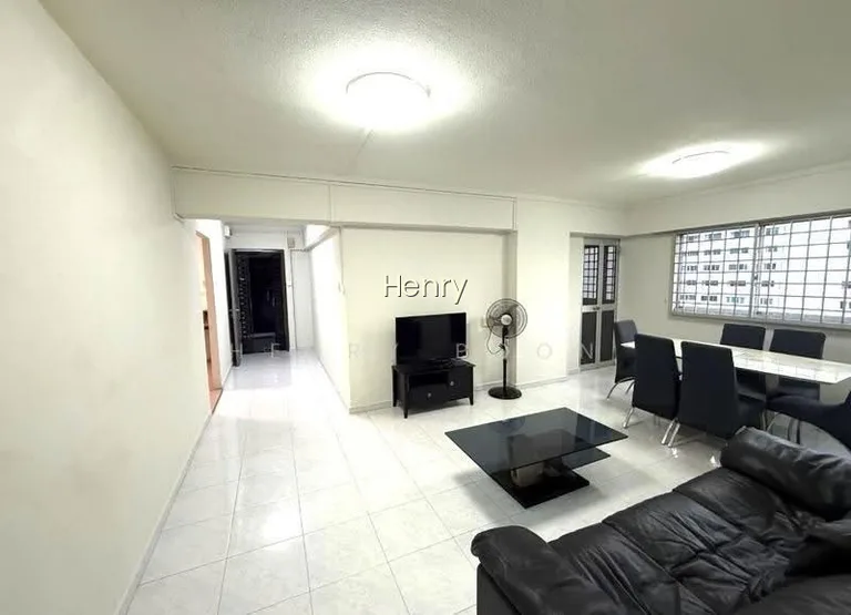 436 Hougang Avenue 8 image 1 of 10