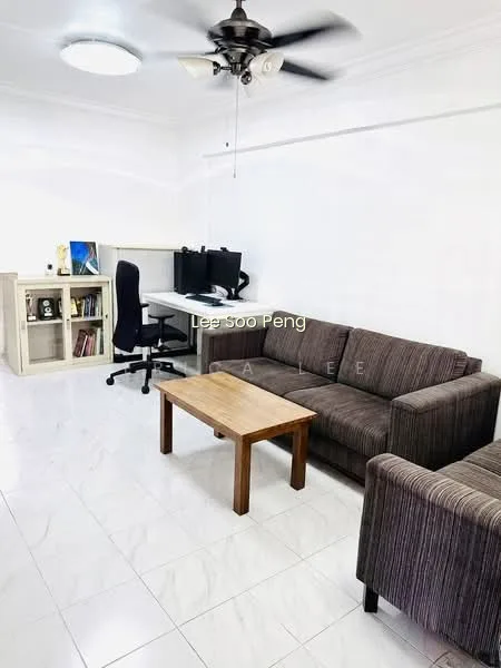 241 Bukit Batok East Avenue 5 image 1 of 8