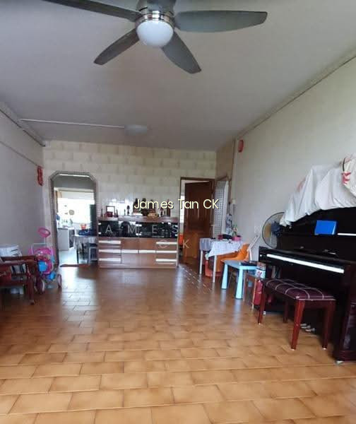 208 TAMPINES STREET 21 image 1 of 10