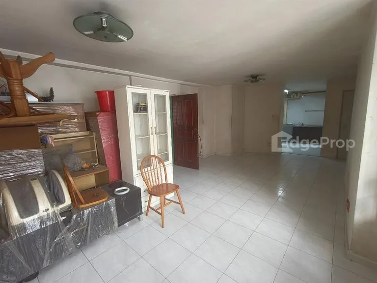 660 Choa Chu Kang Crescent image 1 of 10
