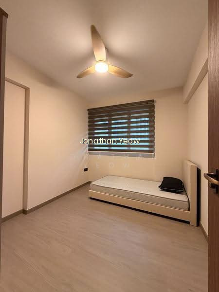 224A TENGAH GARDEN AVENUE image 1 of 10