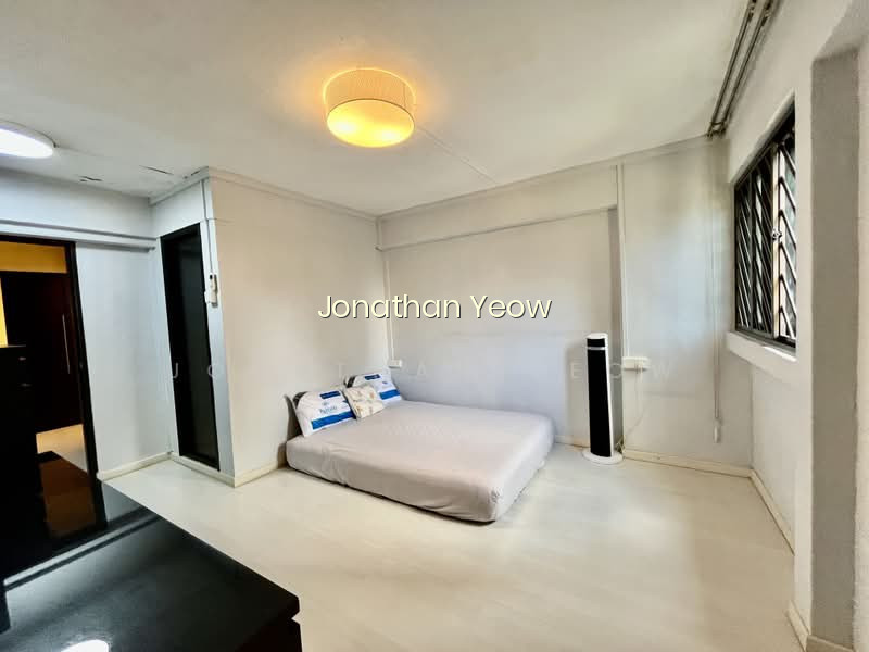 99 WHAMPOA DRIVE image 1 of 10