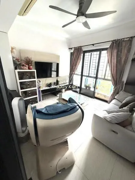 Aston Mansions image 1 of 10