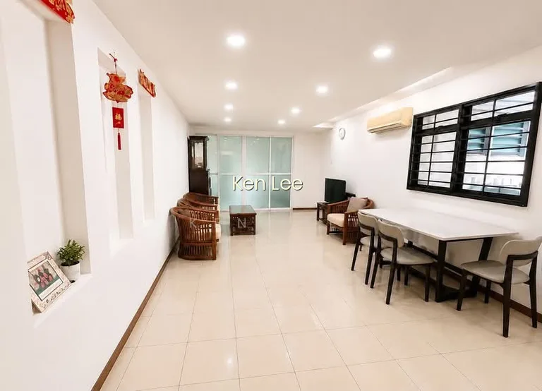 271B Jurong West Street 24 image 1 of 10