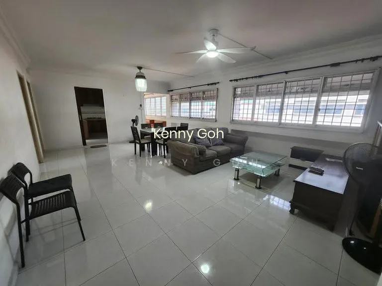 144 Pasir Ris Street 11 image 1 of 10
