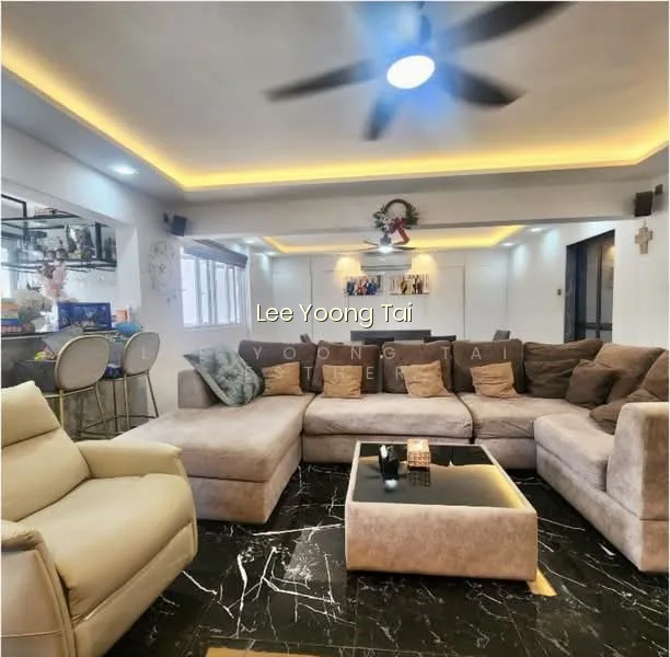 333 Bukit Batok Street 32 image 1 of 10