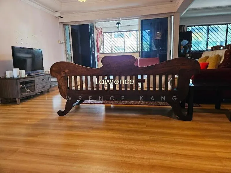 165 Tampines Street 12 image 1 of 10