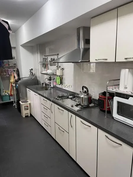 425 Canberra Road image 1 of 10
