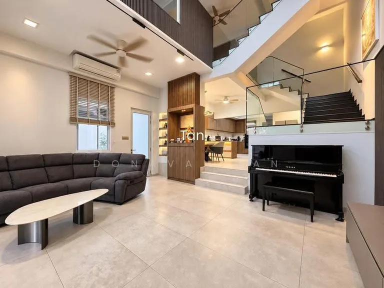Loyang Villas image 1 of 10