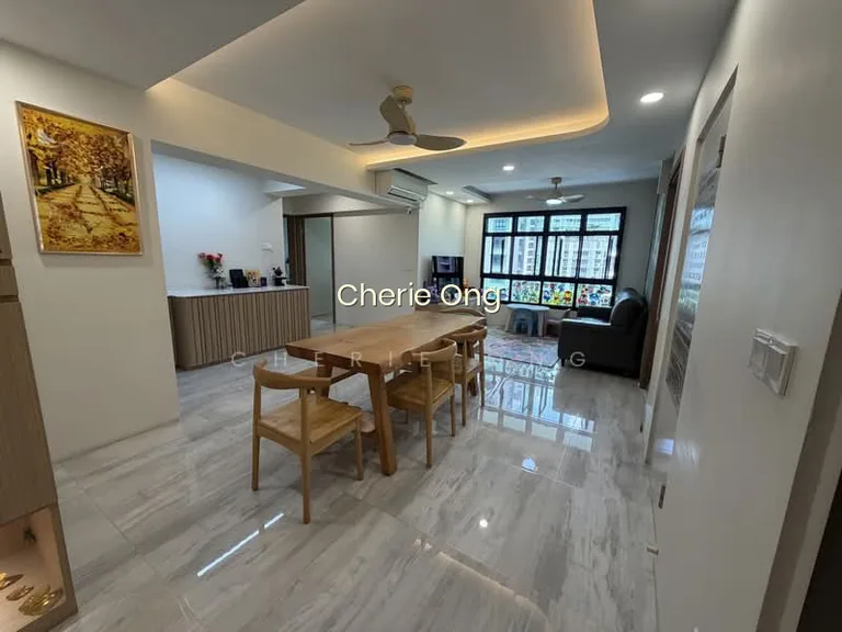 420C Northshore Drive image 1 of 6