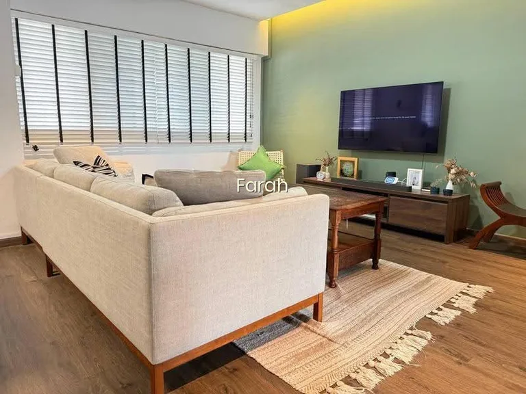 194 Pasir Ris Street 12 image 1 of 10