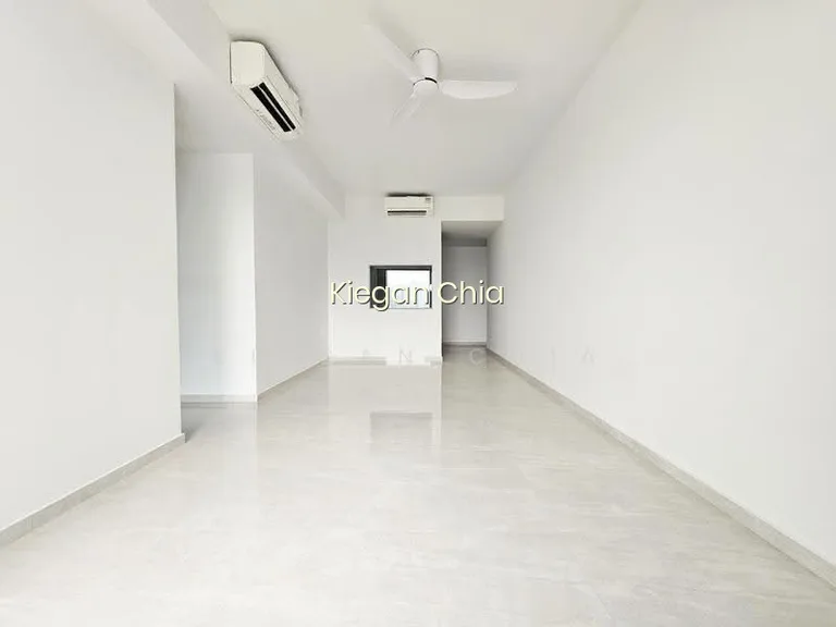 Grand Dunman image 1 of 10