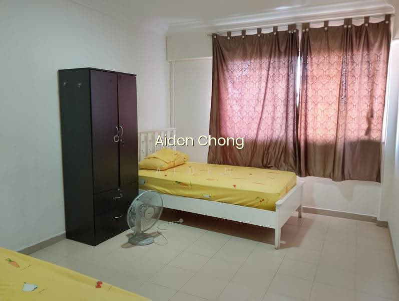 450 JURONG WEST STREET 42 image 1 of 7