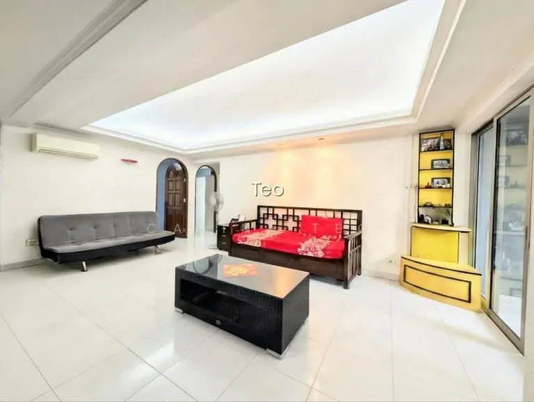 25 Teban Gardens Road image 1 of 10