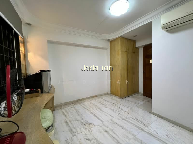 125 RIVERVALE STREET image 1 of 9