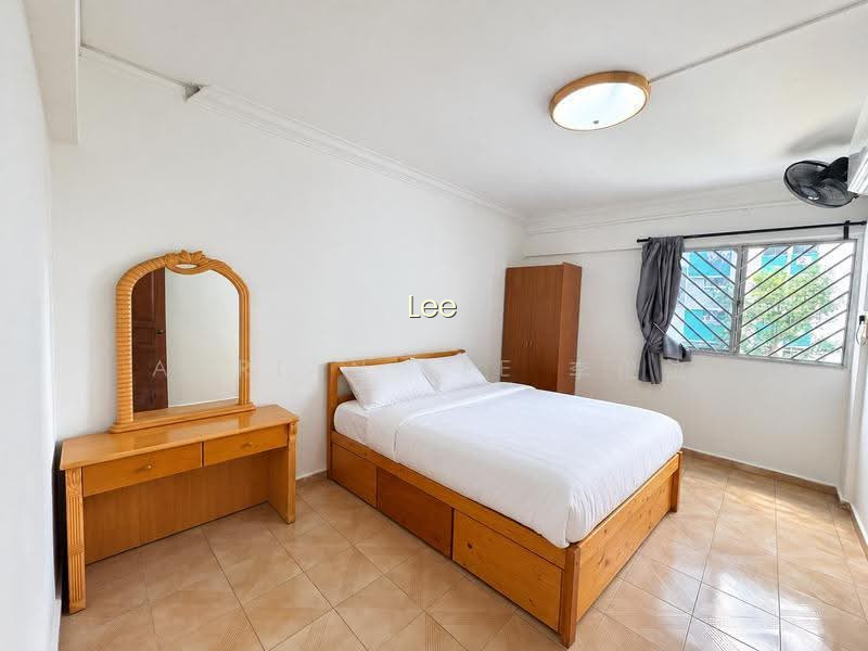 329 JURONG EAST AVENUE 1 image 1 of 10