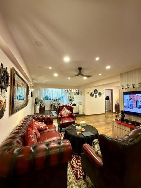635 Woodlands Ring Road
