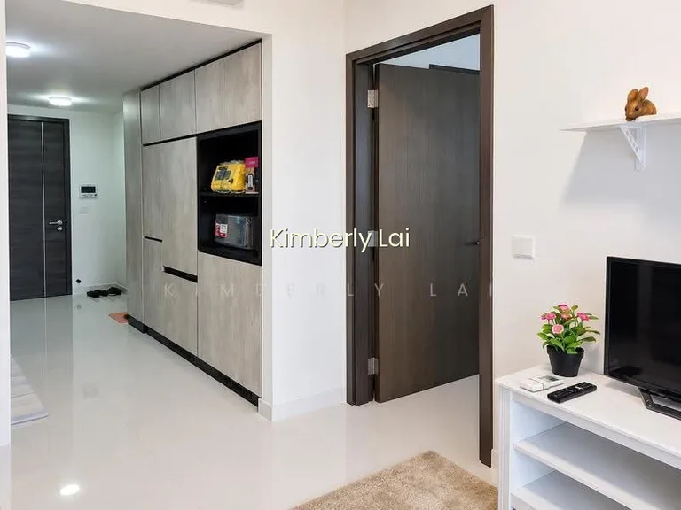 Freehold 2BR in D09, 5 Mins to Dhoby Ghaut on 3 Lines. Tenanted Till May 27. image 1 of 8