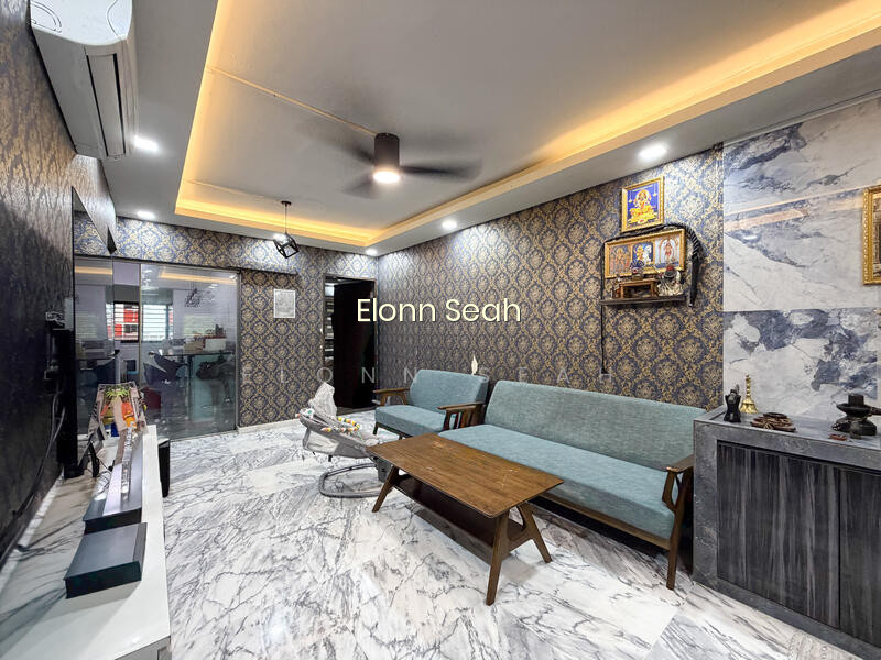 271 Tampines Street 21