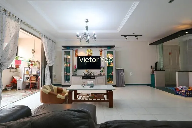 330 Tampines Street 32 image 1 of 10