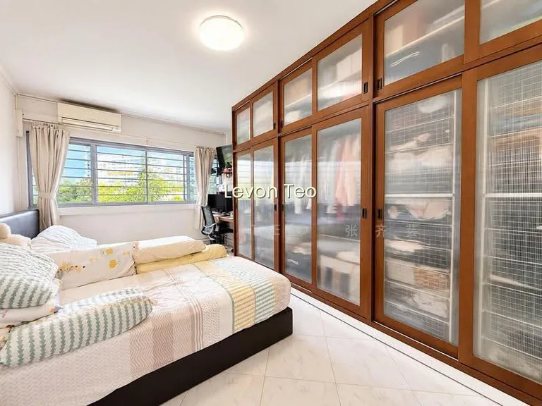 102 Bukit Batok West Avenue 6 image 1 of 10
