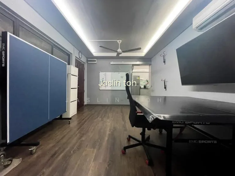 55 Strathmore Avenue image 1 of 10