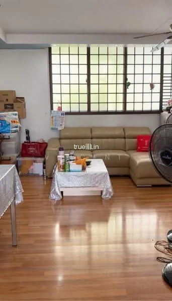 246 Yishun Avenue 9 image 1 of 10